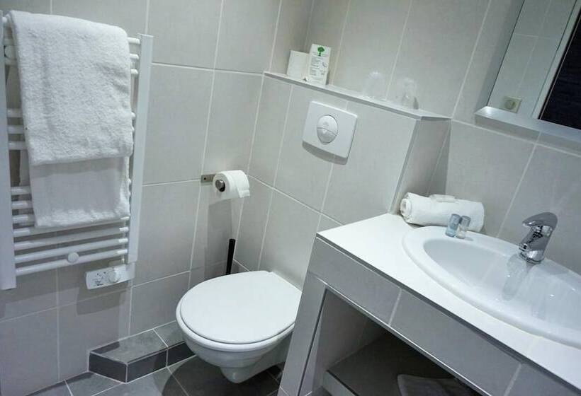 Отель De La Couronne