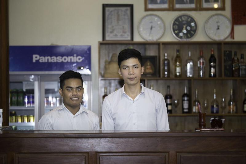 호텔 Dv Angkor Villa