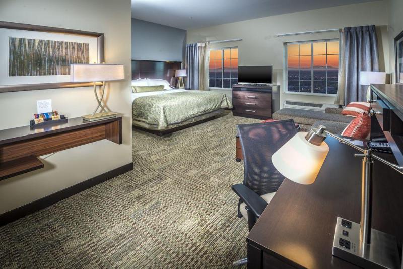 Отель Fairfield Inn & Suites By Marriott Sacramento Folsom