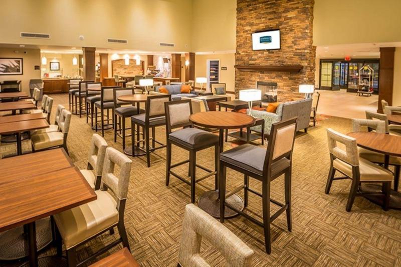 Отель Fairfield Inn & Suites By Marriott Sacramento Folsom