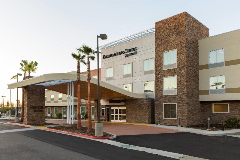 Отель Fairfield Inn & Suites By Marriott Sacramento Folsom