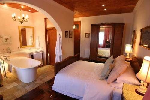 Отель Flycatcher Castle