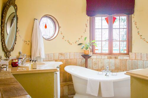 Отель Flycatcher Castle