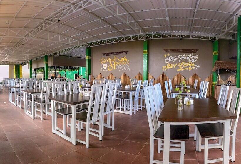 فندق Grand Madani