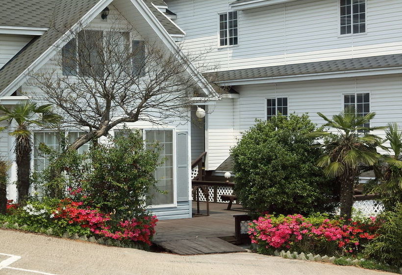 בית מלון כפרי Mangsang Bluemarine Club