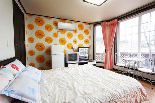 בית מלון כפרי Mangsang Bluemarine Club