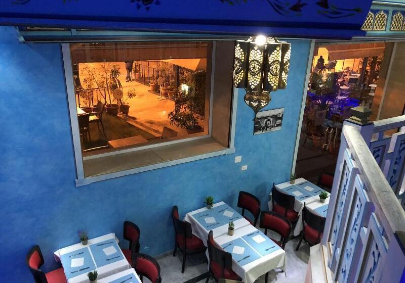 هتل Royal Victoria   Ex British Embassy