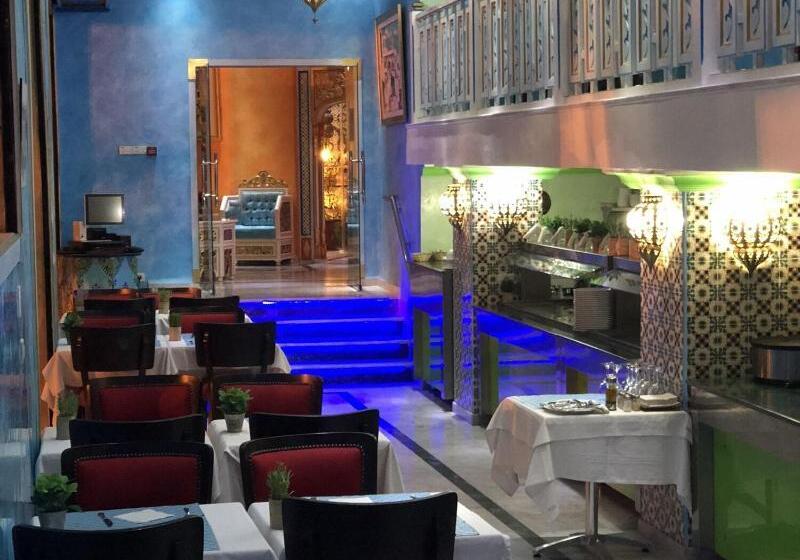 هتل Royal Victoria   Ex British Embassy