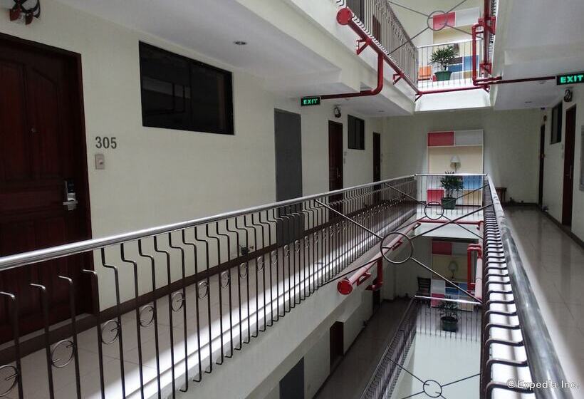 فندق Time Travellers