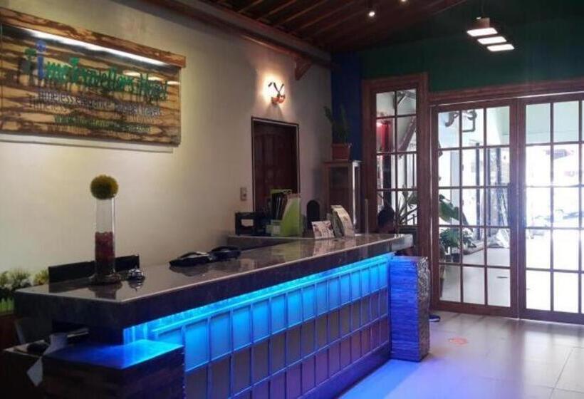 فندق Time Travellers