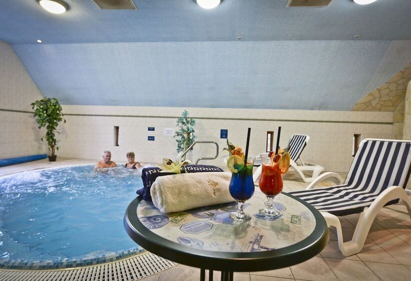 Отель Unicornis