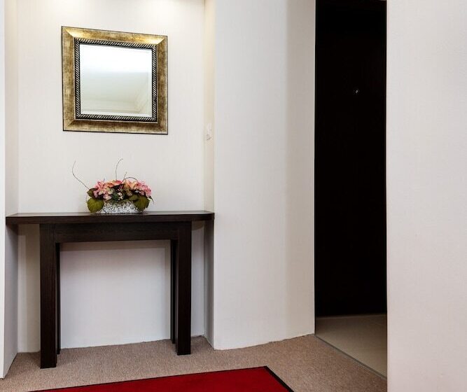 Madison Luxury Apartments & Rooms