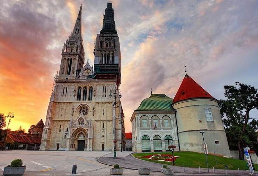 Madison Luxury Apartments & Rooms