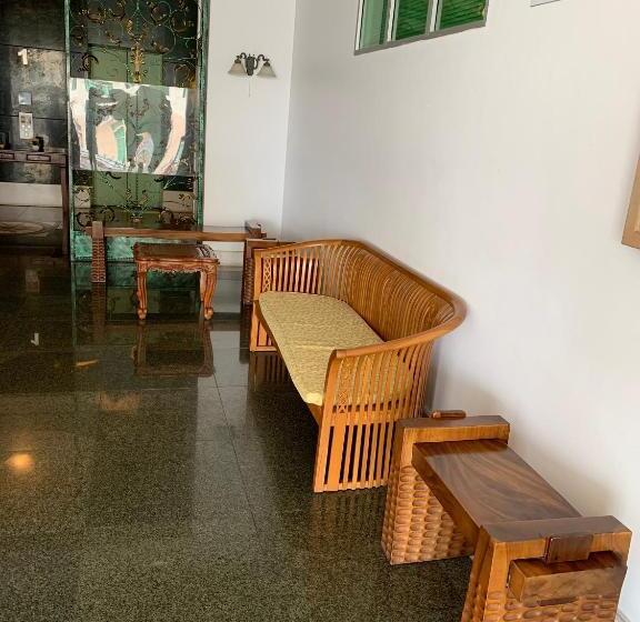 Mciti Suites