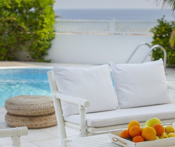 Mimosa Seafront Villa