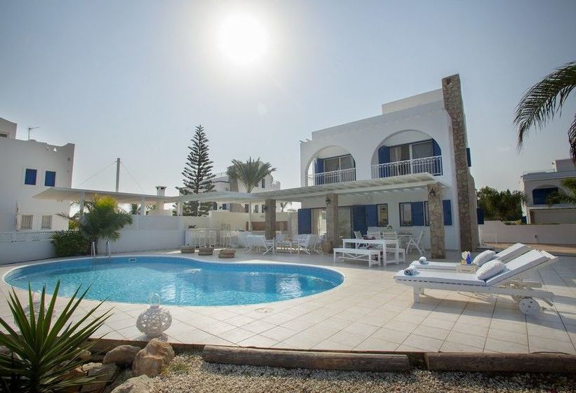 Mimosa Seafront Villa