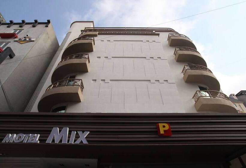 Mix Motel Jeonju