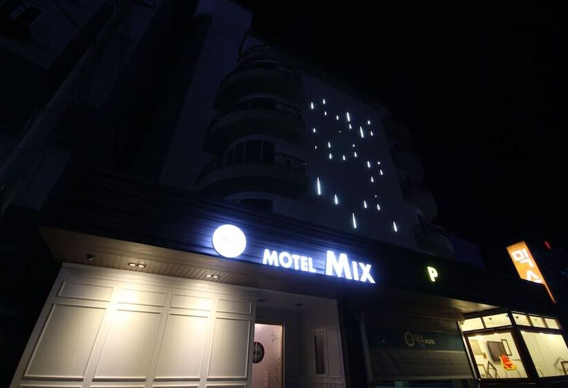 Mix Motel Jeonju