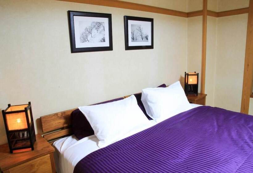 فندق صغير Morino Lodge   Myoko