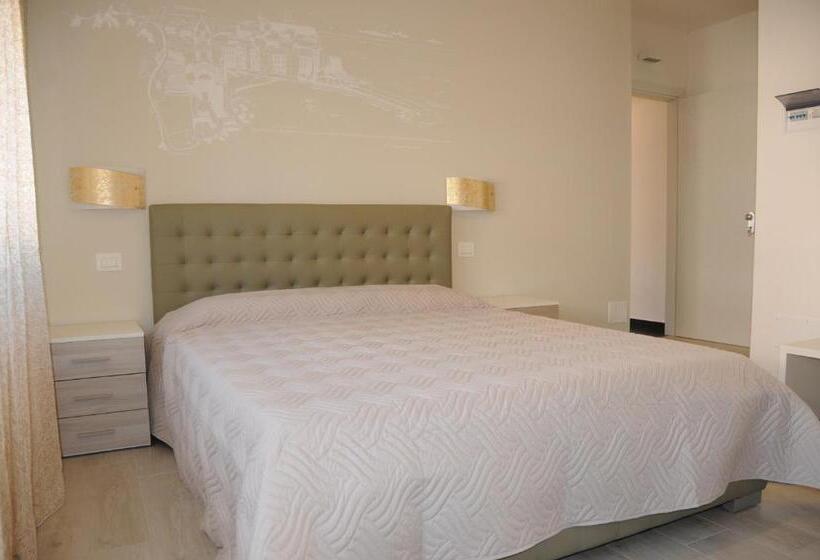 پانسیون Affittacamere La Perla