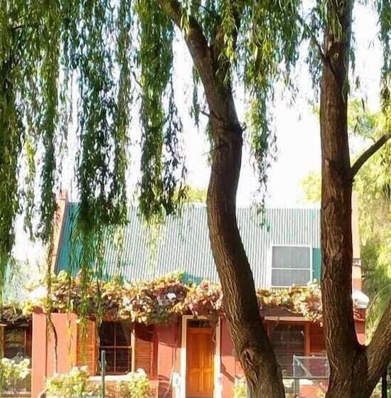 ペンション Beaufort Manor Country Lodge