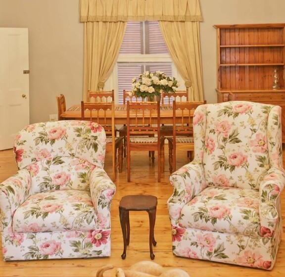 ペンション Beaufort Manor Country Lodge