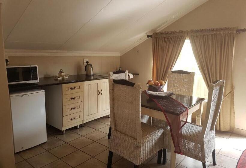 פנסיון Chateau Vue Guesthouse