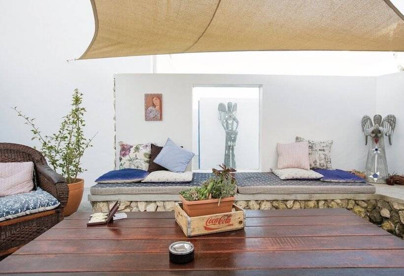 بنسيون De Linden Boutique Guest House