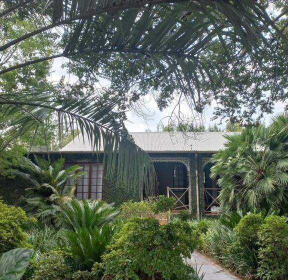 Пансион J'cups Guest House