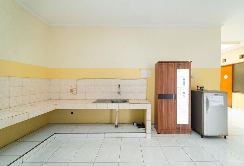 ペンション Koolkost Near Universitas Maranatha 2 Bandung