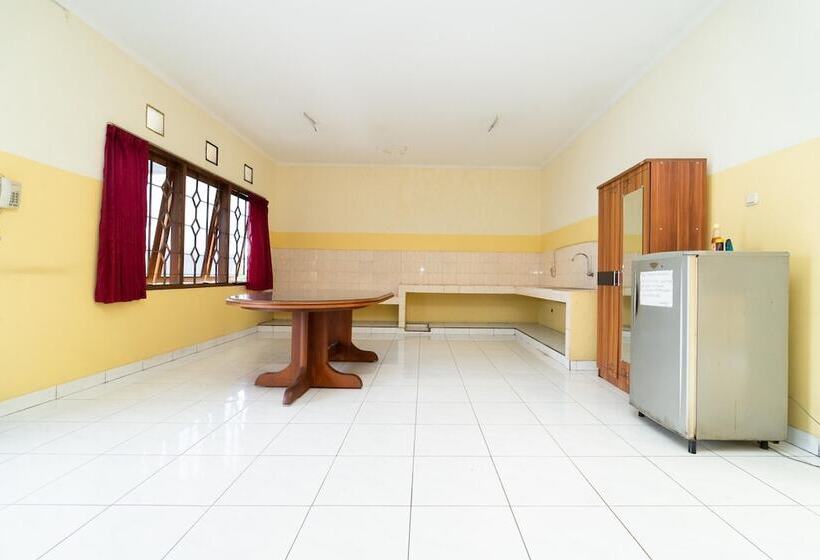 ペンション Koolkost Near Universitas Maranatha 2 Bandung