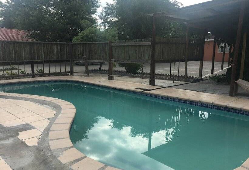 Пансион Luxury Wild Inn