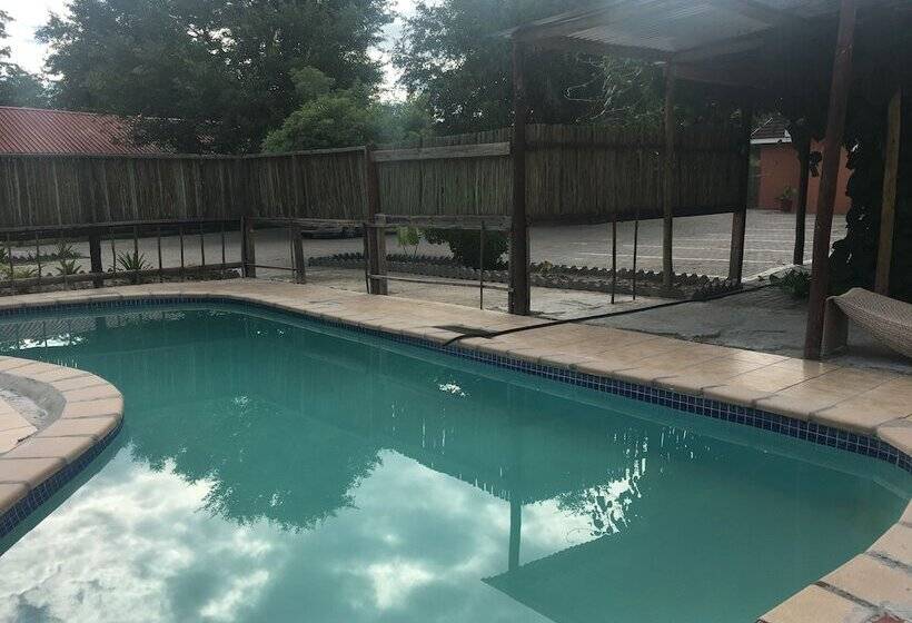 Пансион Luxury Wild Inn