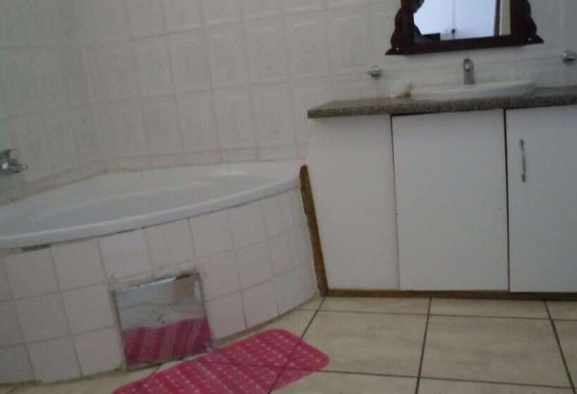 Пансион Luxury Wild Inn