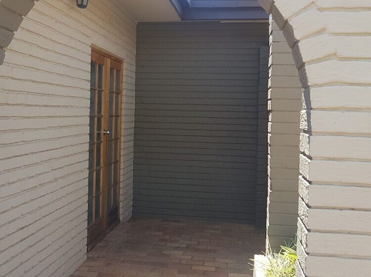 פנסיון Mckala Guesthouse