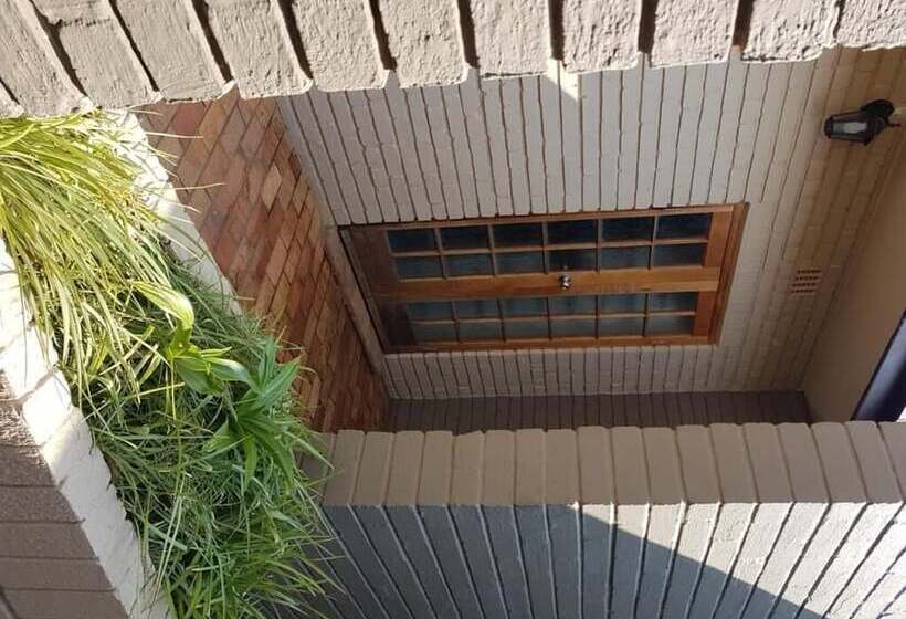 פנסיון Mckala Guesthouse