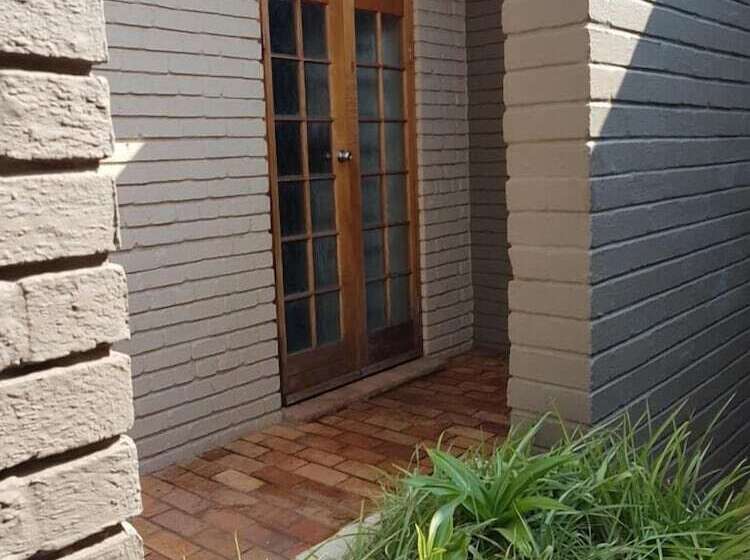 פנסיון Mckala Guesthouse