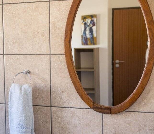 ペンション Ons Dorpshuis Guest House