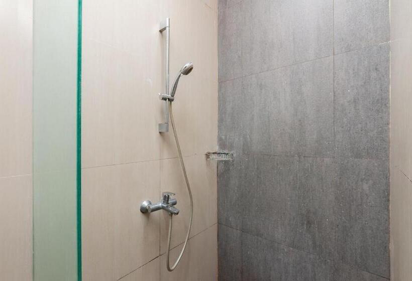 膳宿费 Reddoorz Plus @ Kelapa Dua Kebon Jeruk