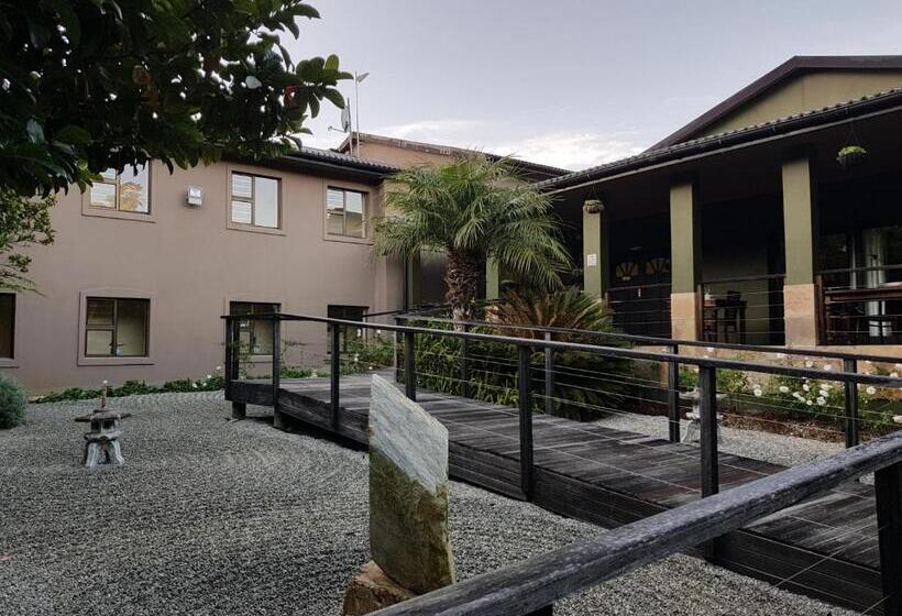 膳宿费 Shangri La Manor