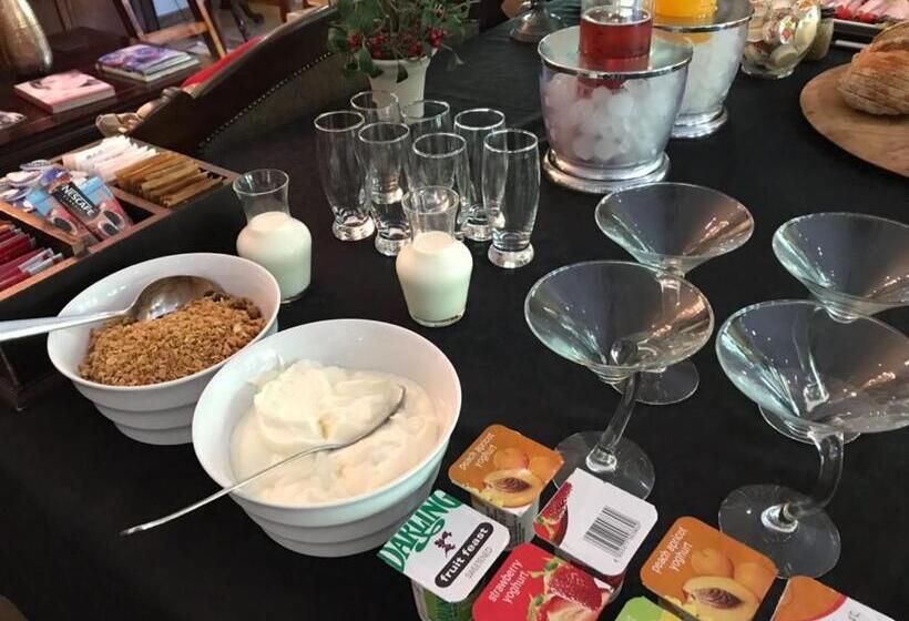 膳宿费 Shangri La Manor