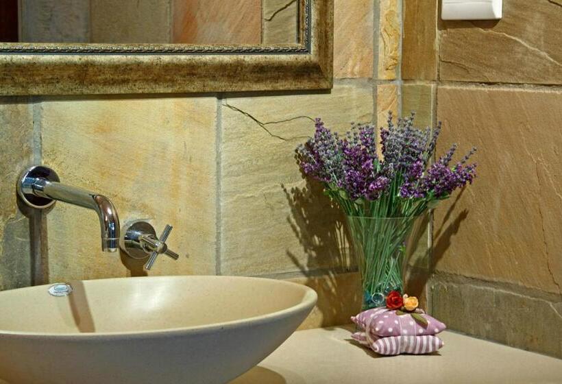 膳宿费 Shangri La Manor