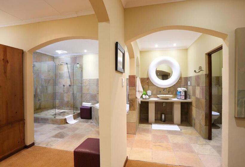 膳宿费 Shangri La Manor