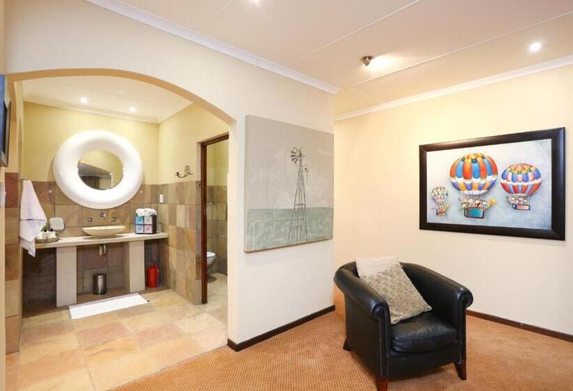 膳宿费 Shangri La Manor