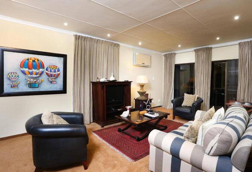 膳宿费 Shangri La Manor