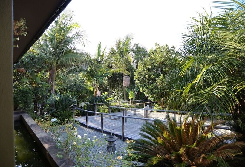 膳宿费 Shangri La Manor