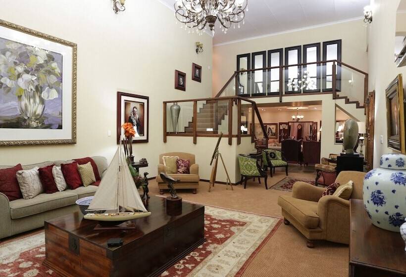 膳宿费 Shangri La Manor