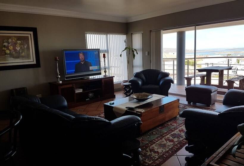 Пансион Sunbird View