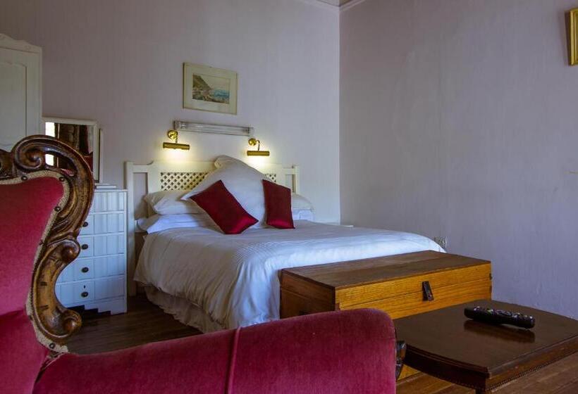 بنسيون The Barracks