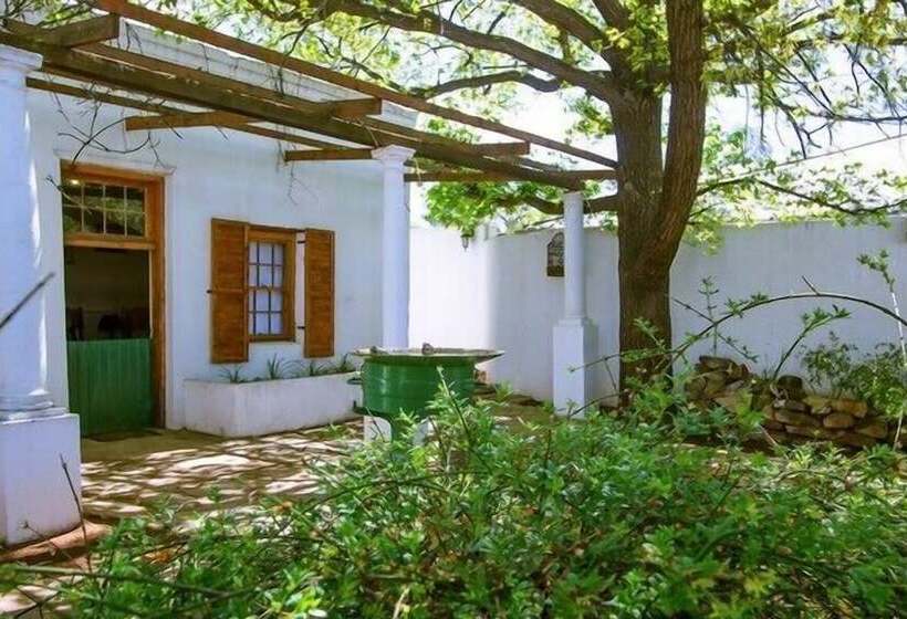 بنسيون The Barracks